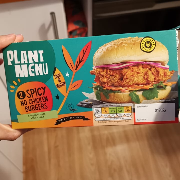 photo of Plant Menu Spicy no chicken burgers shared by @annamango on  28 Apr 2021 - review