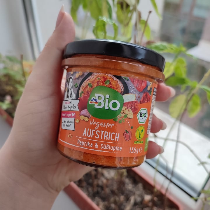 photo of dmBio Veganer Aufstrich Paprika + süße Lupine shared by @flouredfingers on  09 Apr 2022 - review