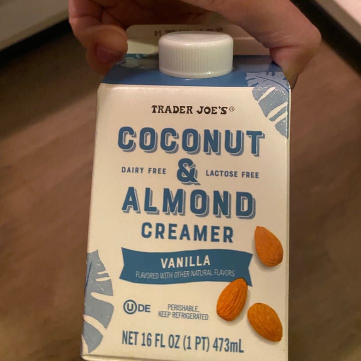 photo of Trader Joe's Coconut & Almond Vanilla Creamer shared by @jessierose on  20 Jul 2021 - review