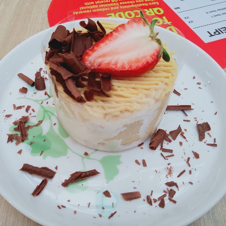 photo of Greendot PAYA LEBAR SQUARE Rare Seasalt Caramel Cheesecake shared by @veganspicegirl on  16 Sep 2021 - review
