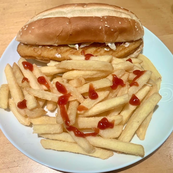 review photo of Burger King South Africa Vegan Royale shared by @lisadeboer on 14 Oct 2021 - review