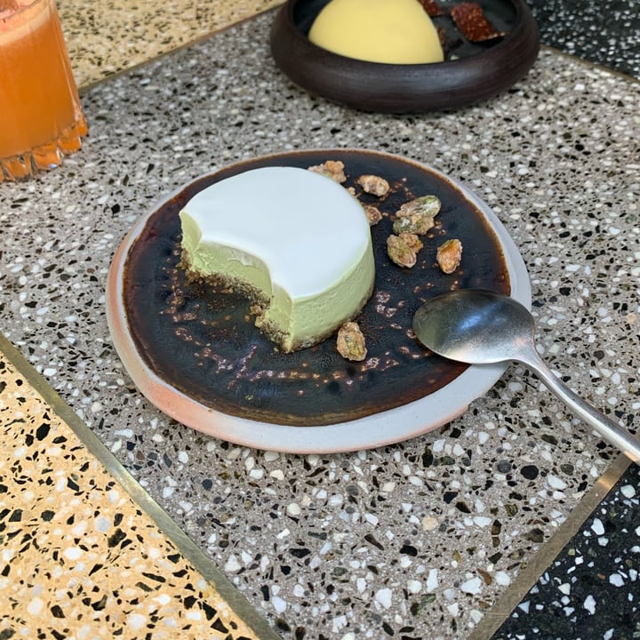photo of Sacro Palta Key Lime Pie shared by @fernandavegan on  09 Nov 2022 - review