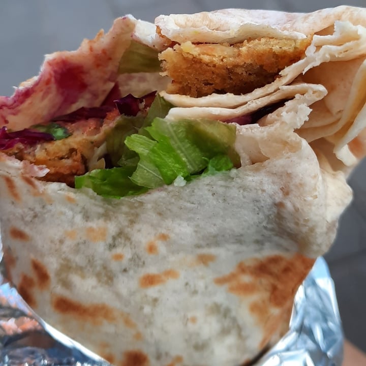 photo of Pizzeria Peter Pan Venezia Kebab con falafel shared by @doina on  18 Apr 2022 - review