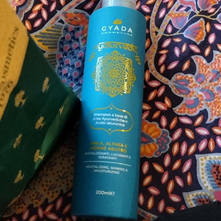 photo of Gyada Cosmetics shampoo amla, Althea E Hennè Neutro shared by @elisamo on  28 May 2022 - review