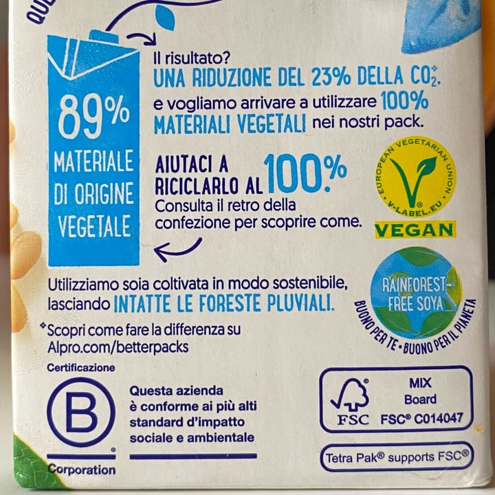 photo of Alpro 100% vegetale soia ricco in proteine shared by @vanillac on  17 Oct 2022 - review