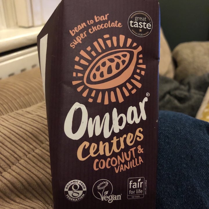 review photo of Ombar Coconut & Vanilla Centres shared by @daisyeatsplants on 22 Nov 2020 - review