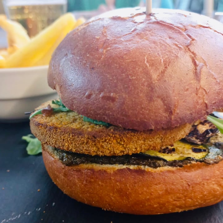 photo of Old Facsal Hamburger Vegan shared by @marina1982 on  03 Aug 2022 - review