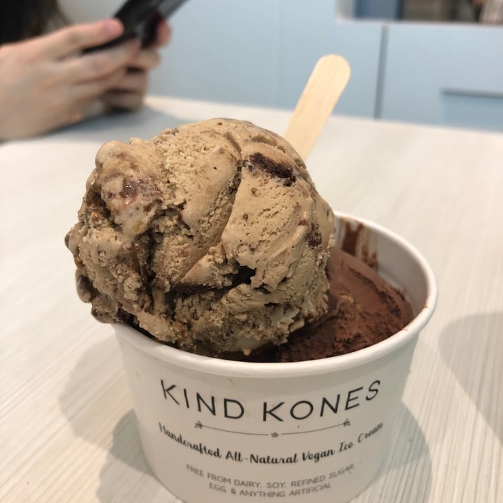 photo of Kind Kones Keto Chocolate Sorbet shared by @peasfulpea on  08 Aug 2020 - review