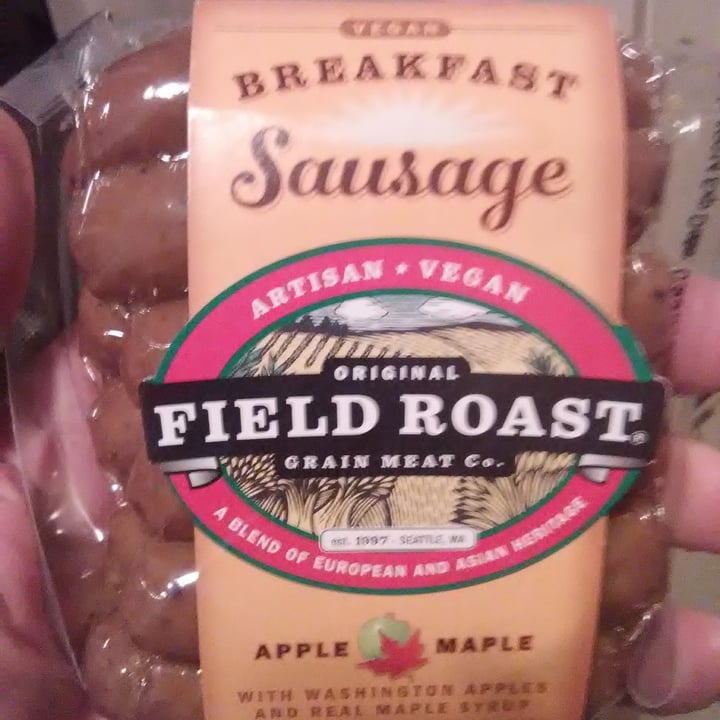 photo of Field Roast Mini Breakfast Sausages shared by @ethicallybasedexomni on  09 Feb 2022 - review