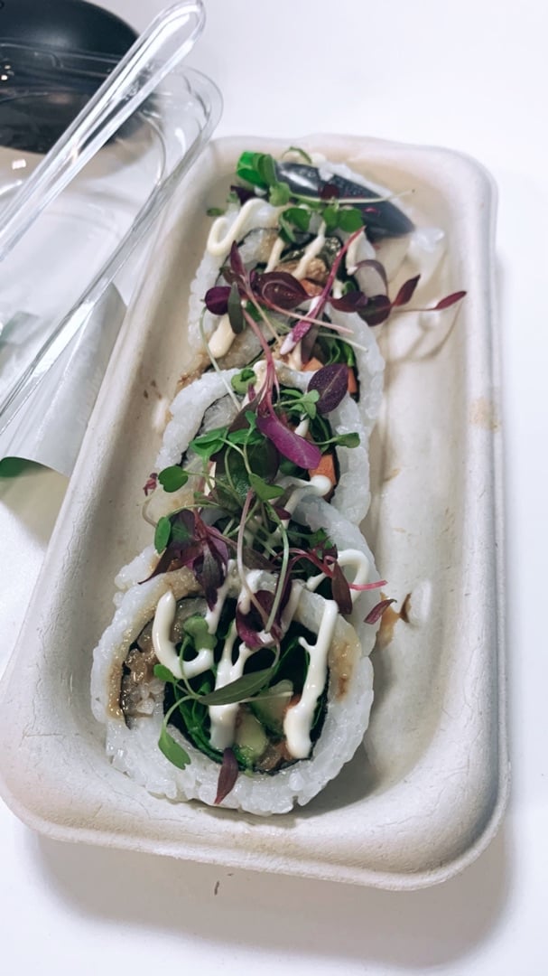 photo of YO! Sushi Yasai roll shared by @jazmynjade on  16 Feb 2020 - review