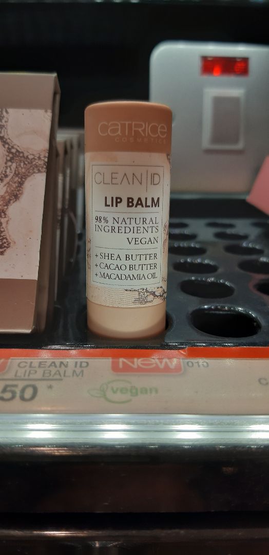 photo of Catrice Cosmetics Labial shared by @teficardenas on  13 Nov 2019 - review