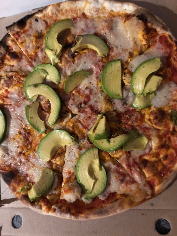 photo of Col'Cacchio - Cavendish Vegan Margherita shared by @ethanmyers on  31 Oct 2019 - review
