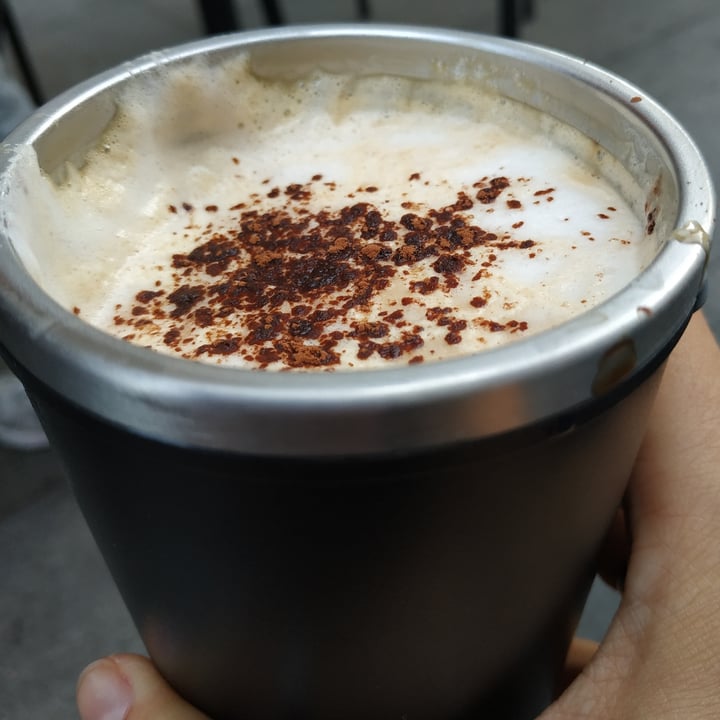 review photo of Starbucks Caramel Macchiato shared by @irenedlh on 02 Oct 2021 - review