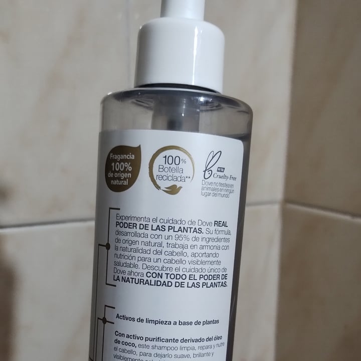 photo of Dove Shampoo Poder das Plantas - Nutrição + Gerânio shared by @moarlust on  06 Dec 2022 - review