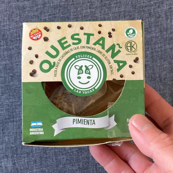 review photo of Felices Las Vacas Questaña Queso Vegano a la Pimienta shared by @lobodecrin on 19 Aug 2022 - review