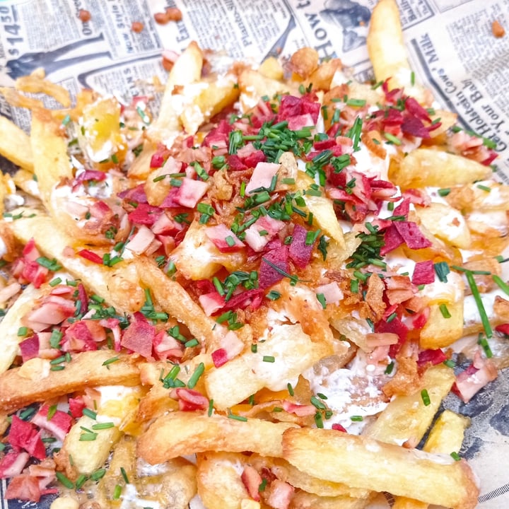 photo of Freedom Cakes Cheese Vacon Fries shared by @veganberta on  30 Sep 2021 - review