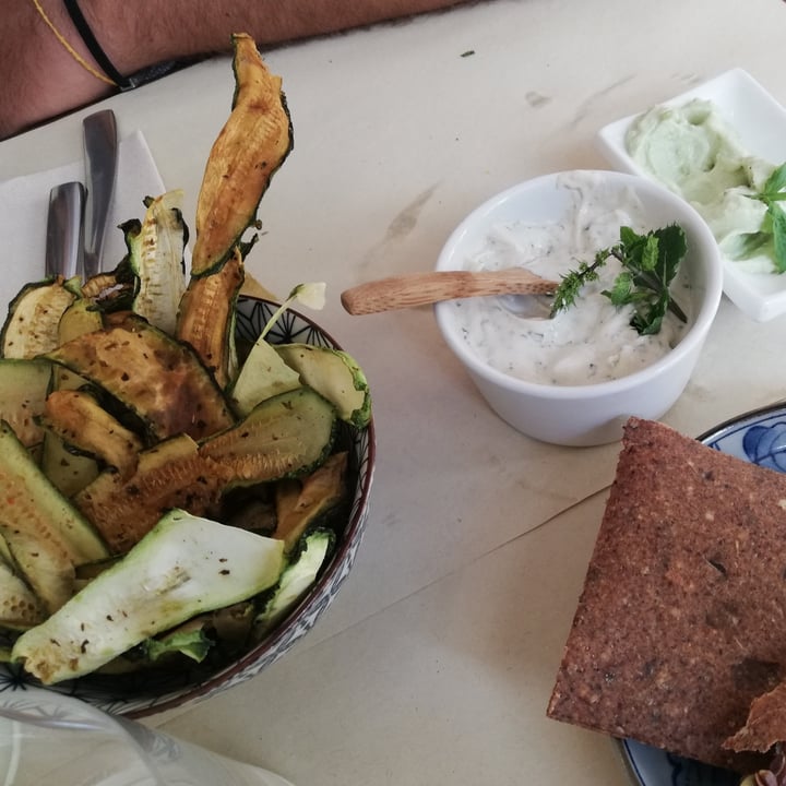 photo of Écru Chips di zucchine shared by @baffiny on  24 Apr 2022 - review