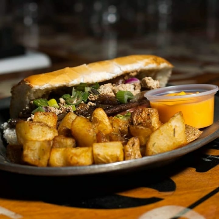 review photo of Orange Bar No Chivito Uruguayo shared by @malditovegano on 03 Jun 2020 - review