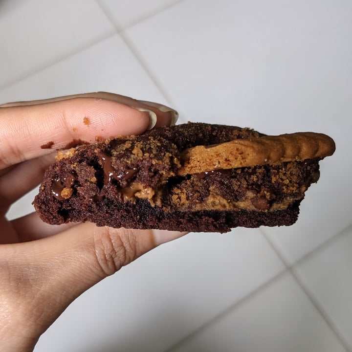 photo of WellSmoocht Biscoff Cookie shared by @bornvegetarian on  08 Mar 2022 - review