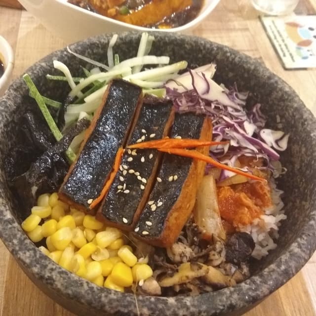 Foto del plato “Stone Pot Eel Fish Rice”