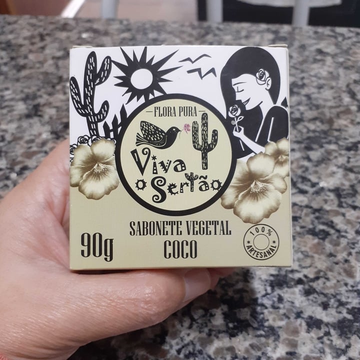 photo of Flora Pura Sabonete Vegetal de Coco shared by @monicalima on  12 May 2022 - review