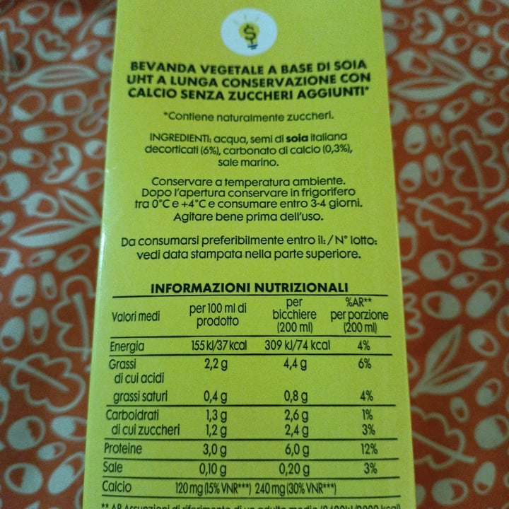 photo of Esselunga - Smart Bevanda vegetale soia shared by @marinasacco on  08 Feb 2022 - review
