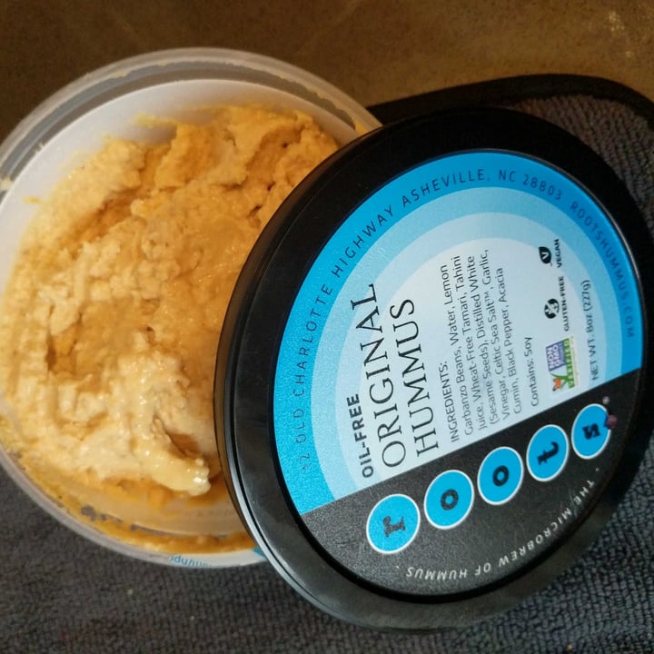 photo of Roots oil-free original hummus shared by @plantbasednoob on  08 Jan 2021 - review