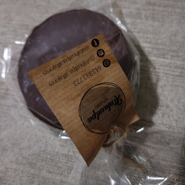 photo of PAPAS ELVIRA Alfajor shared by @enniwestt2 on  27 Mar 2021 - review