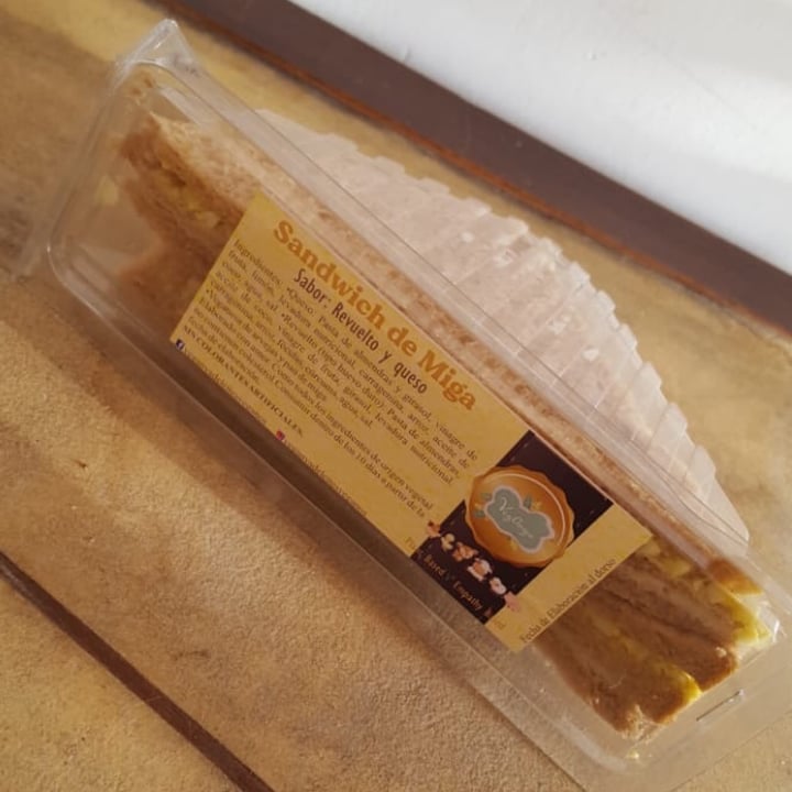 photo of Veganya Sandwich de Miga Revuelto y Queso shared by @candelariex on  22 Dec 2020 - review