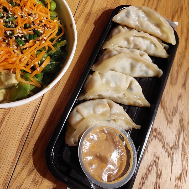 photo of EatHappy Gyoza Vegan shared by @walrusbabe on  12 Nov 2022 - review