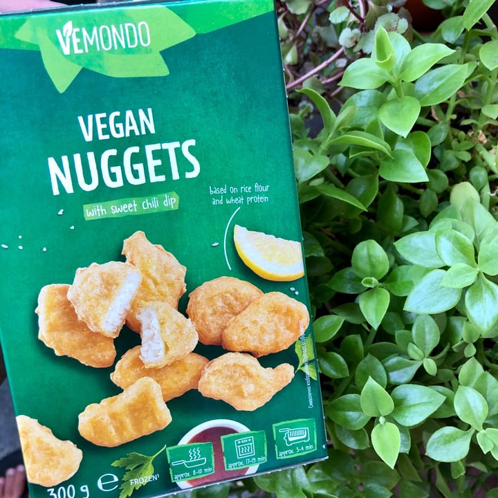 photo of Vemondo Plant-based Nuggets shared by @bobbyeats on  17 Aug 2021 - review