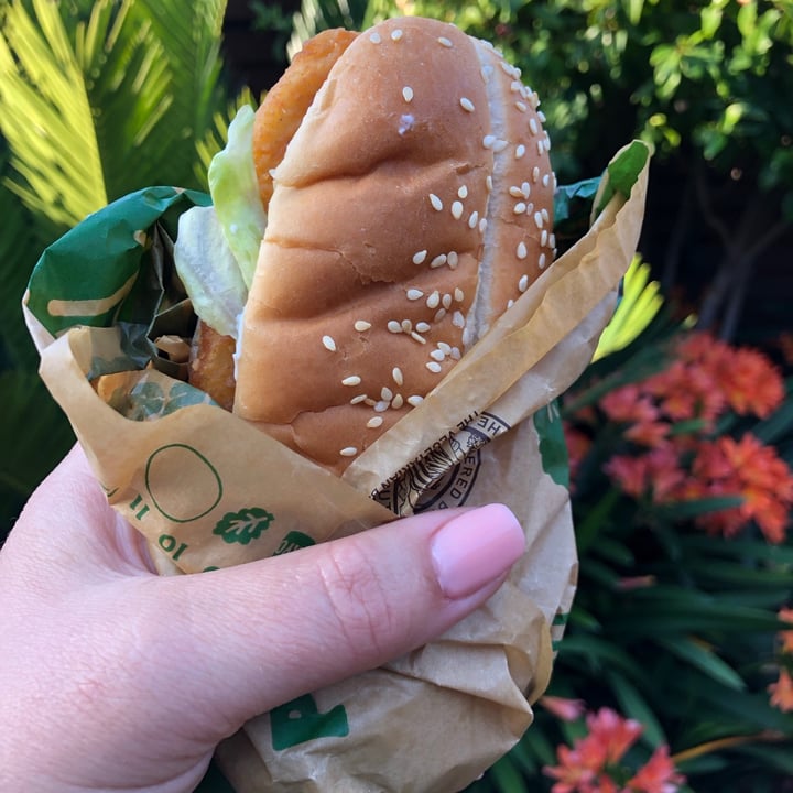 review photo of Burger King Kolonnade (Drive-thru) Plant-based Royale shared by @farraho on 13 Sep 2021 - review