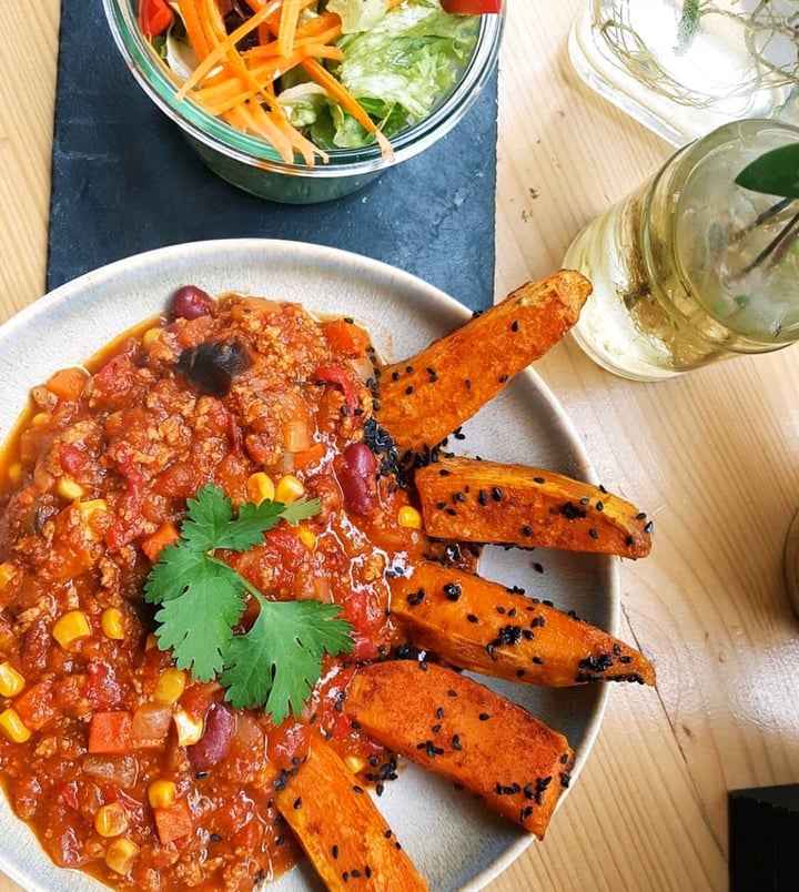 review photo of Salute Chili sin carne shared by @vwissen on 04 Mar 2020 - review