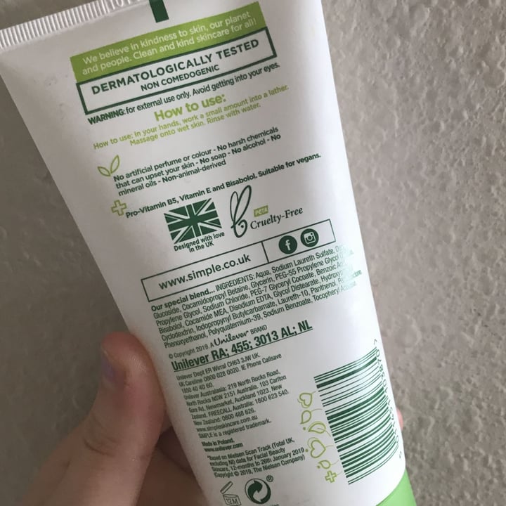 photo of Simple Moisturising facial wash shared by @rocior on  25 Sep 2021 - review
