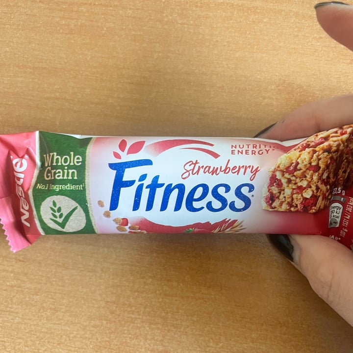photo of Nestlé Fitness Strawberry Bar shared by @ammi on  14 Jul 2022 - review