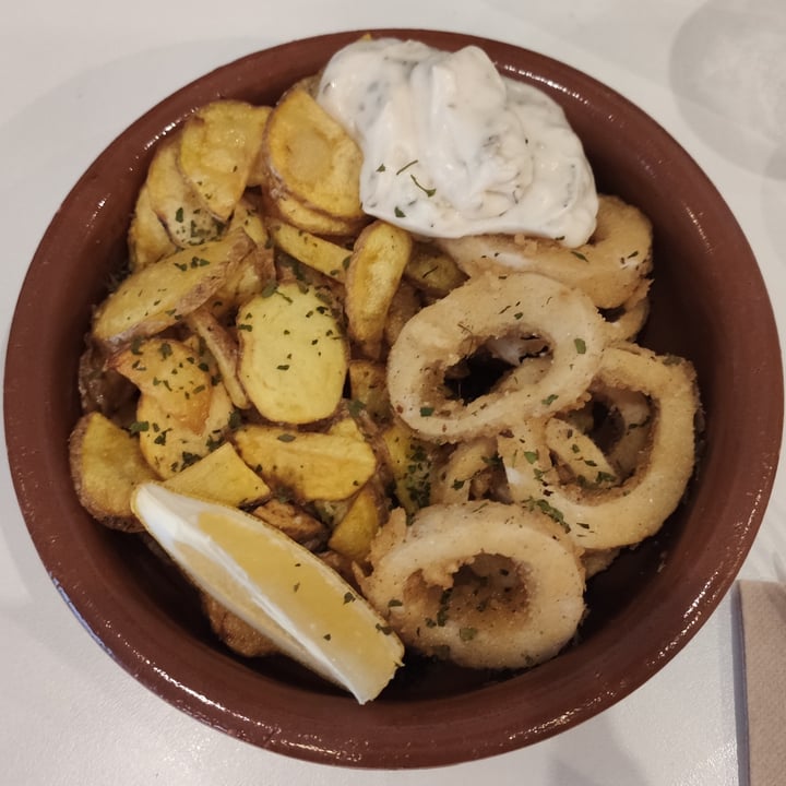 photo of El Ojú Calamares veganos shared by @noeee on  19 Oct 2020 - review