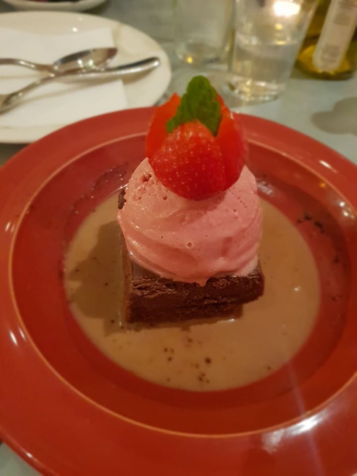 photo of Teresa Carles Brownie con Helado de Frutos Rojos shared by @diannorz on  24 Dec 2019 - review