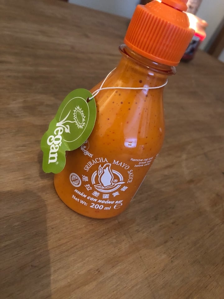 review photo of Huy Fong Foods Sriracha Mayo Sauce shared by @courts26x on 01 Apr 2020 - review