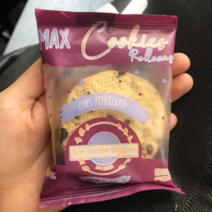photo of Un Rincón Vegano Max cookies chips y chocolate shared by @juanalopez on  10 Mar 2022 - review