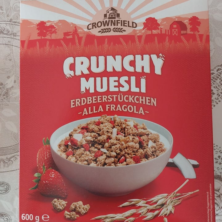 review photo of Crownfield Crunchy Raspberry Muesli shared by @saramusa on 21 Apr 2022 - review