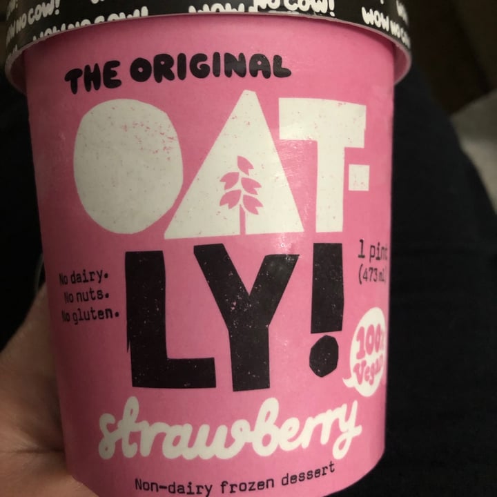 photo of Oatly Strawberry Ice Cream shared by @ehowell on  10 Feb 2022 - review