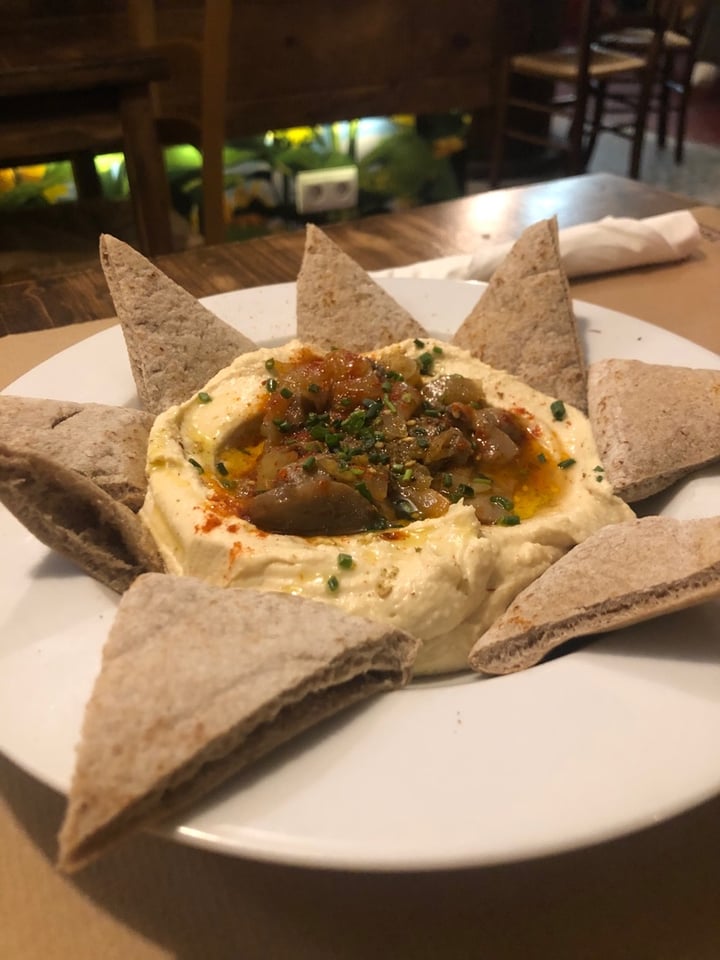 photo of Vegetalia Hummus aliñado shared by @marinanduix on  15 Feb 2020 - review