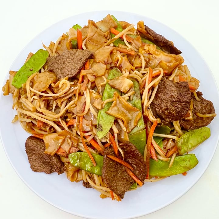 photo of Yuan Su Vegetarian Veggie Beef Chow Fun shared by @pdxveg on  14 Jul 2022 - review