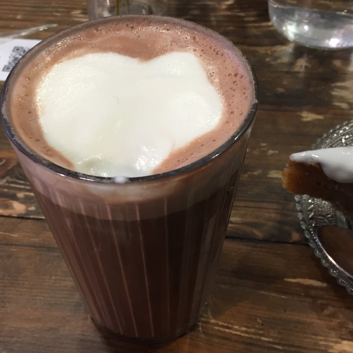 photo of Aujourd'hui Demain Chocolat chaud shared by @vicoline on  23 Oct 2021 - review