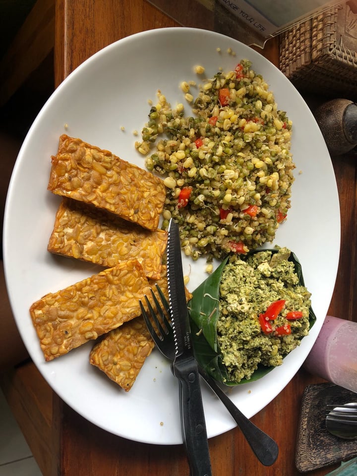 review photo of Ubud Gluten Free Kitchen Tempeh And Scrambled Tofu Breakfast shared by @shraddha on 21 Dec 2019 - review