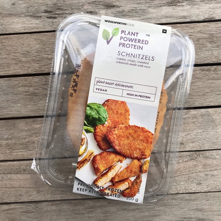 photo of Woolworths Food Plant based chicken schnitzel shared by @alexra on  18 Oct 2022 - review