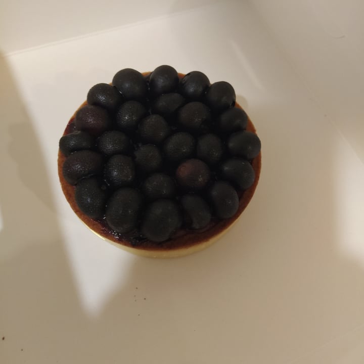review photo of Zerah Patisserie Blueberry Soy 'Cheeze' Tart shared by @minli on 08 Nov 2021 - review
