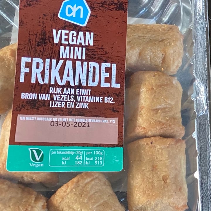 photo of Albert Heijn AH Vegan mini frikandel shared by @juliafelicie on  03 Oct 2021 - review