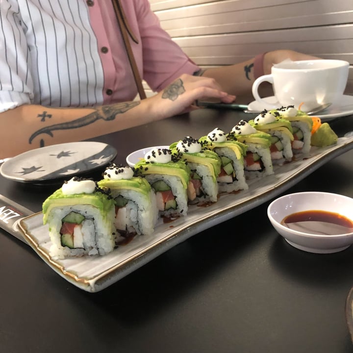 photo of Herbivore Avocado Roll Maki shared by @m1tch9i on  24 Aug 2022 - review