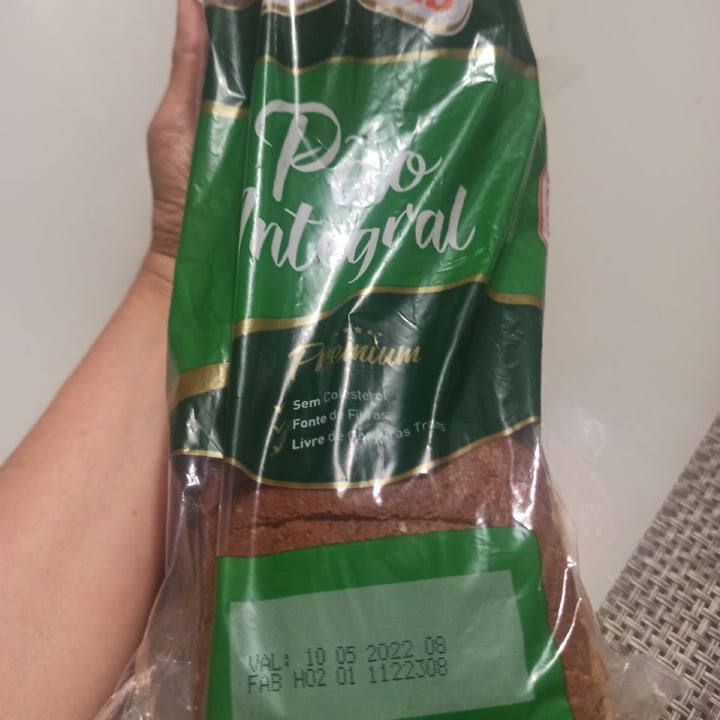 photo of Wickbold Pão de forma integral premium shared by @alanagob on  30 Apr 2022 - review